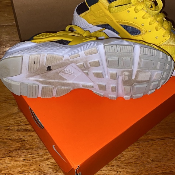 Yellow Huarache - Picture 4 of 4